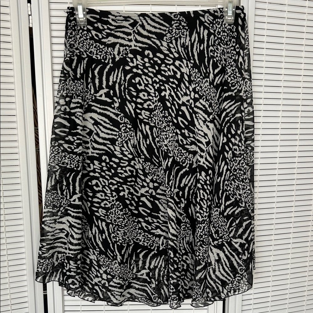 Ninety Black and White Patterned A-Line Skirt